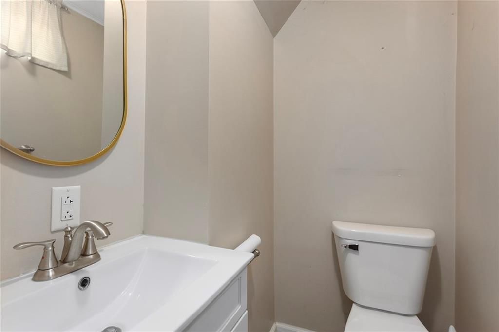 2410 Briarcliff Avenue — photo 16