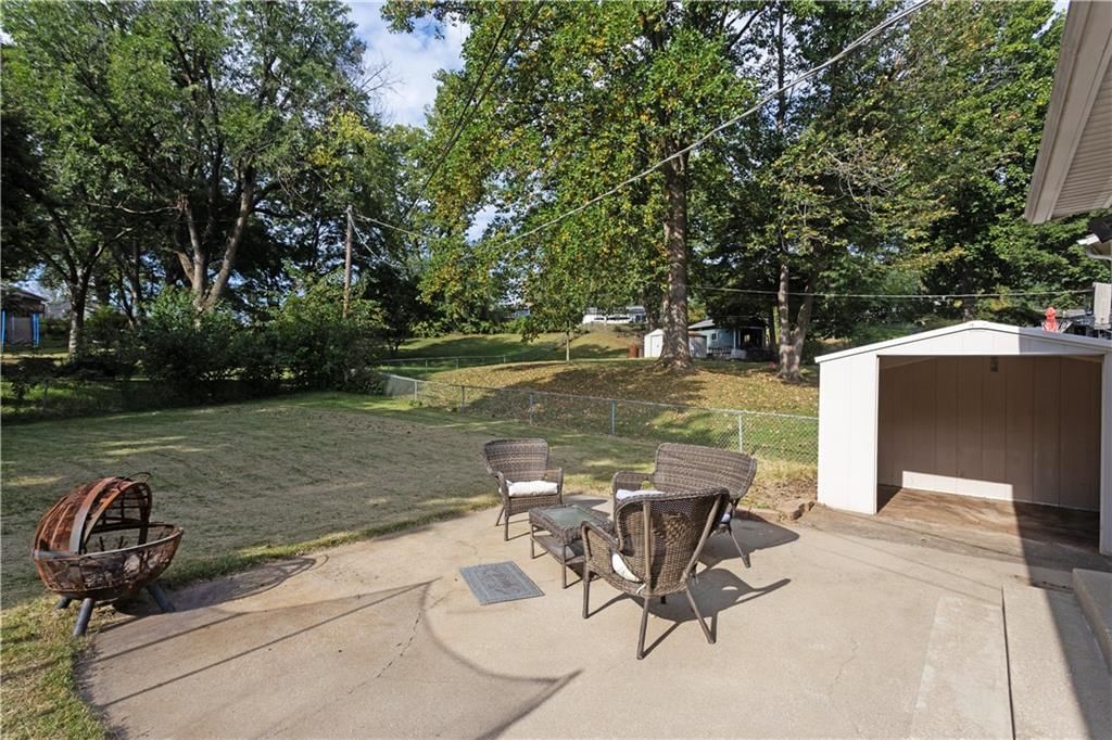 2410 Briarcliff Avenue — photo 20