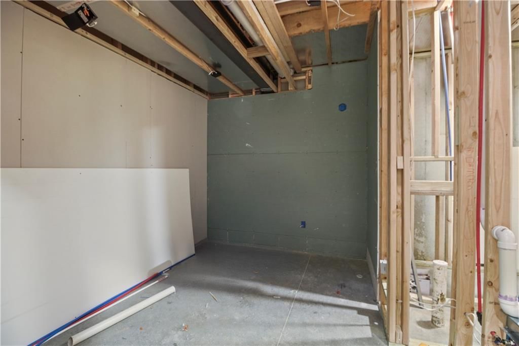 1401 NW Hickory Ridge Court — photo 29