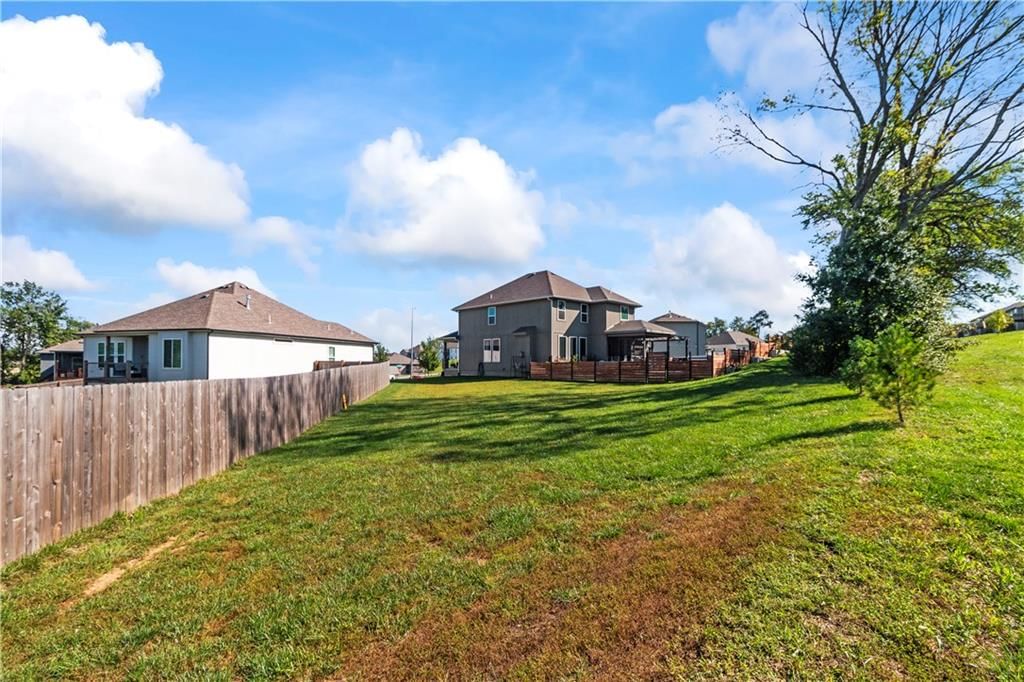 1401 NW Hickory Ridge Court — photo 35