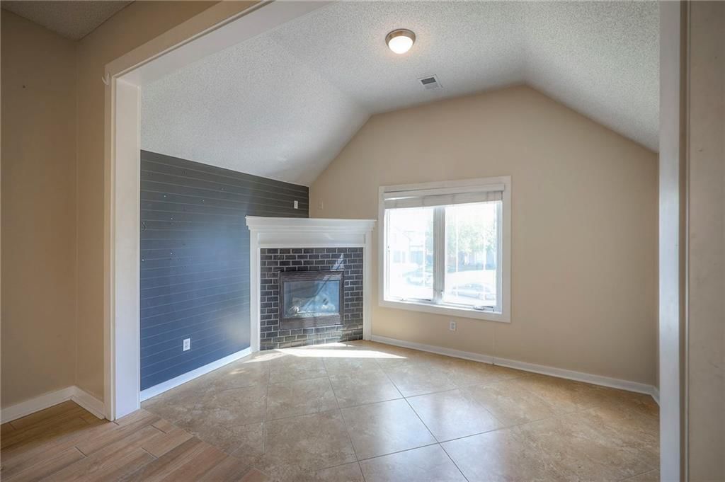 4420 Anderson Street — photo 26