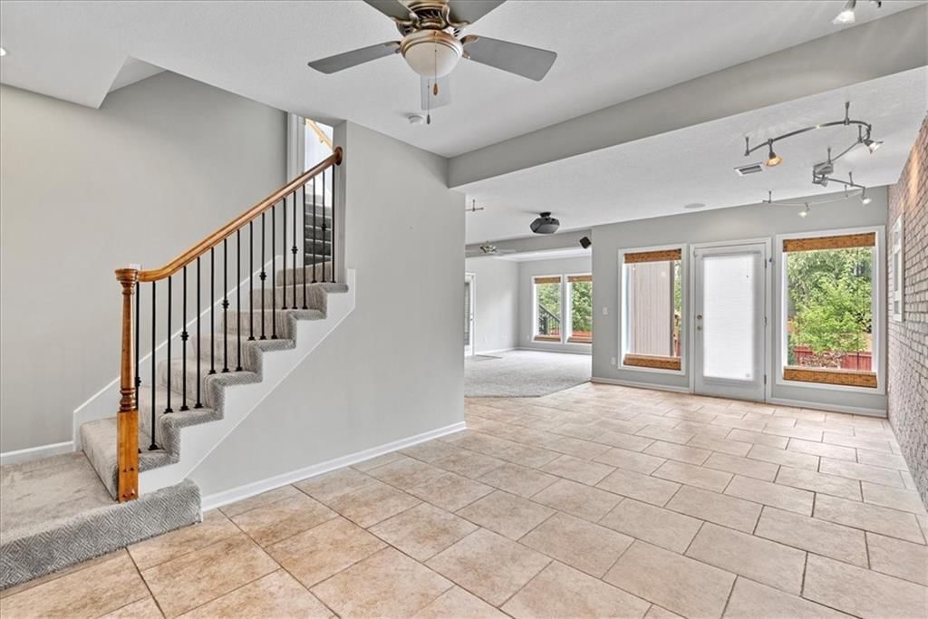 21522 W 98th Terrace — photo 29