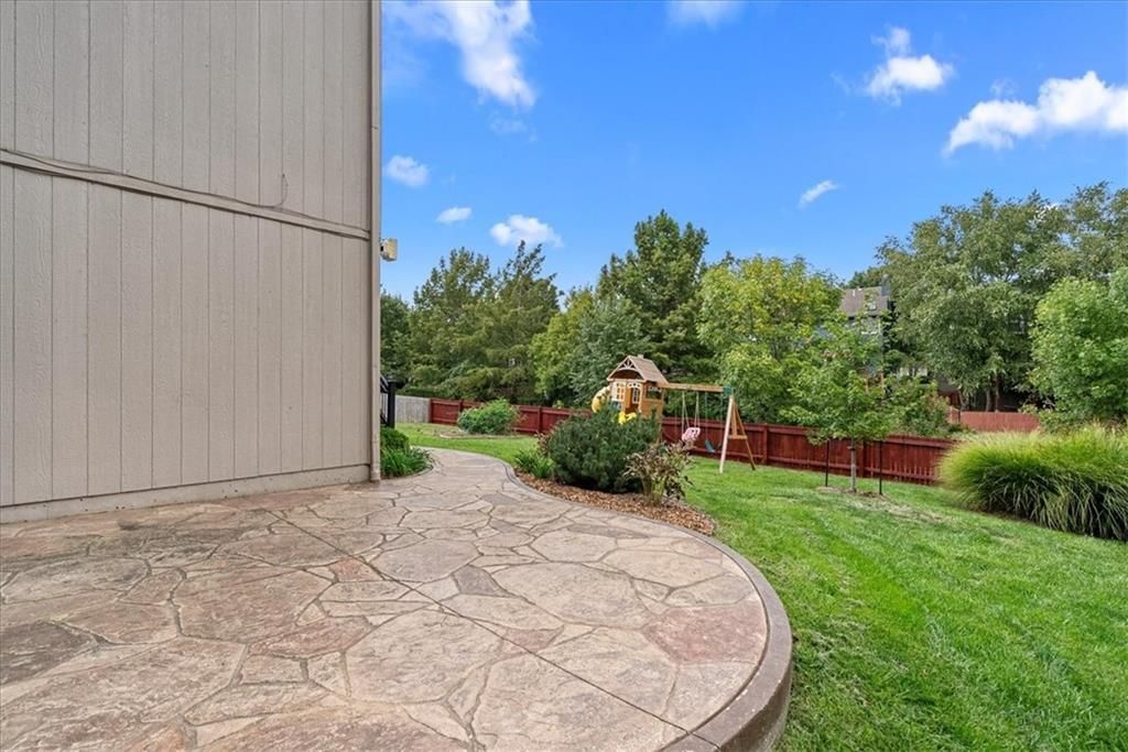 21522 W 98th Terrace — photo 48