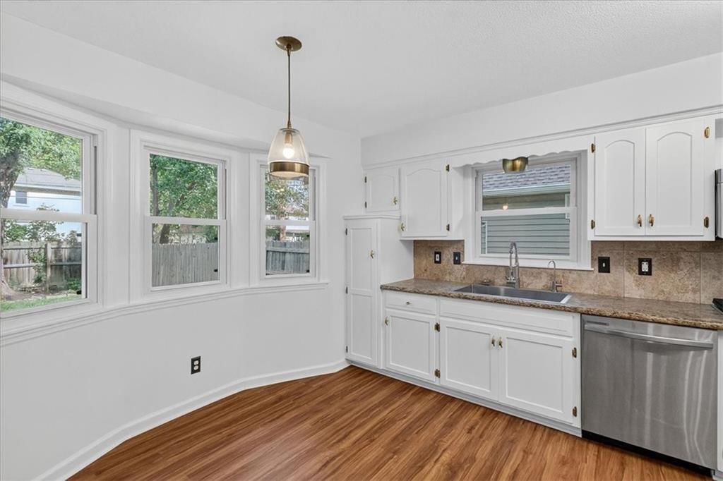 9804 W 100th Terrace — photo 6
