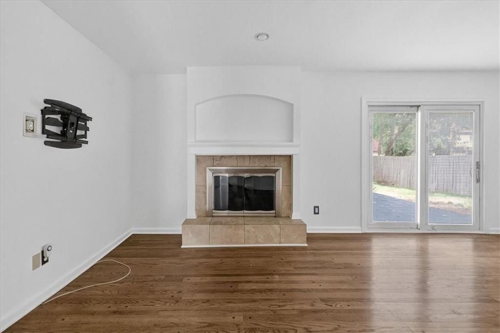 9804 W 100th Terrace — photo 8