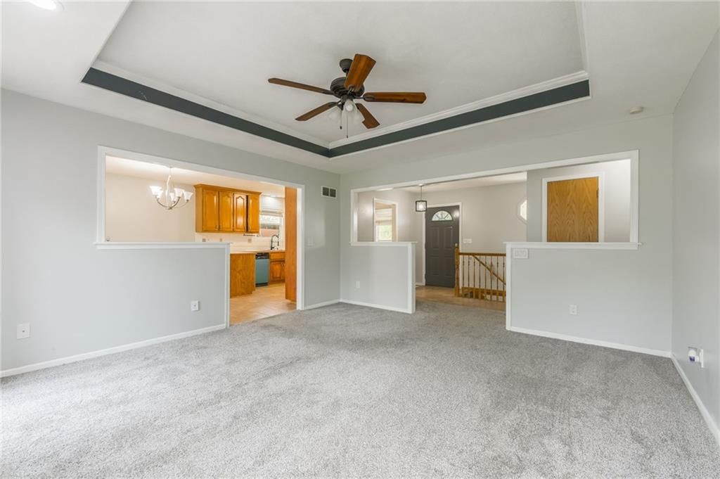 12505 E 58TH Terrace — photo 9