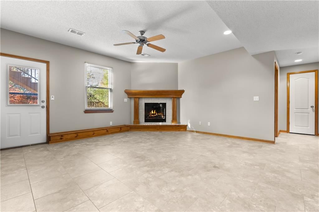 2413 NE Old Paint Road — photo 21