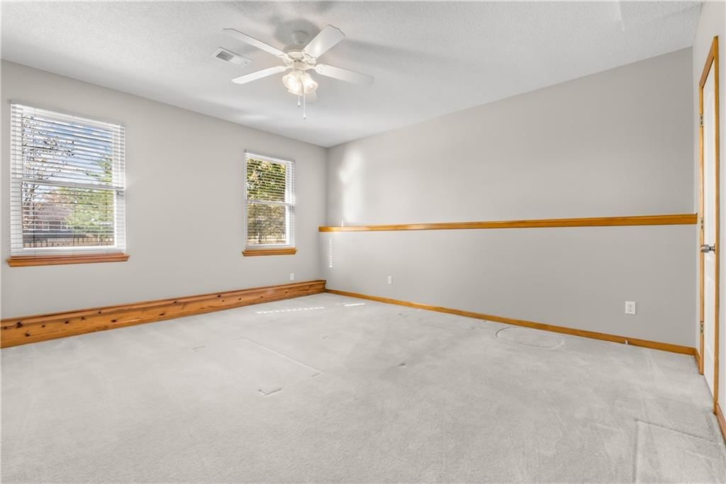 2413 NE Old Paint Road — photo 24