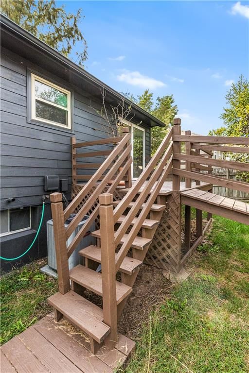 2112 SE 3rd Street — photo 33