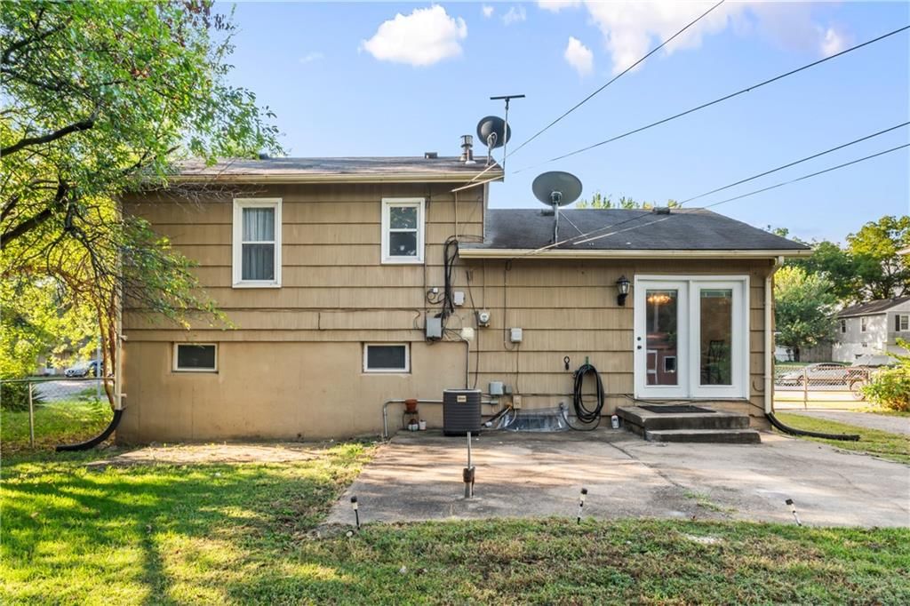 8508 E 110th Street — photo 32