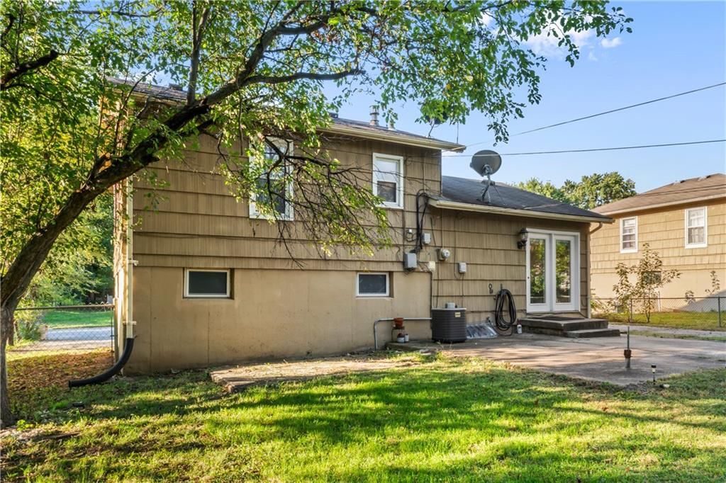 8508 E 110th Street — photo 33