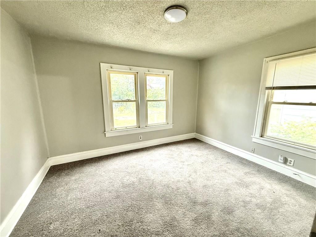 5216 Brooklyn Avenue — photo 14