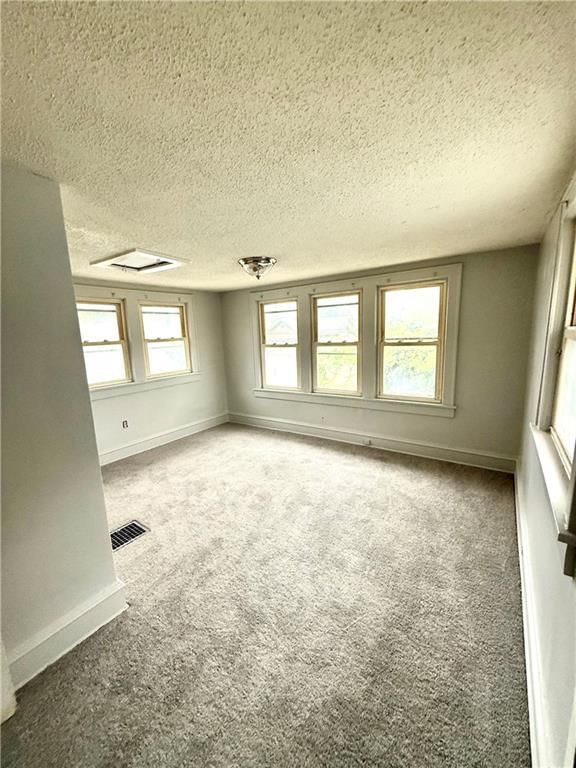 5216 Brooklyn Avenue — photo 15