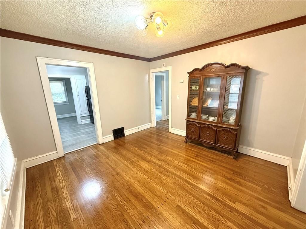 5216 Brooklyn Avenue — photo 5