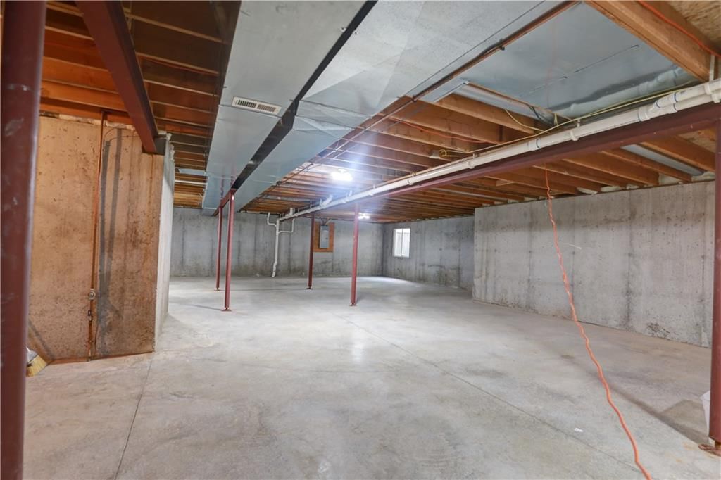 2110 NE Colonnade Avenue — photo 31
