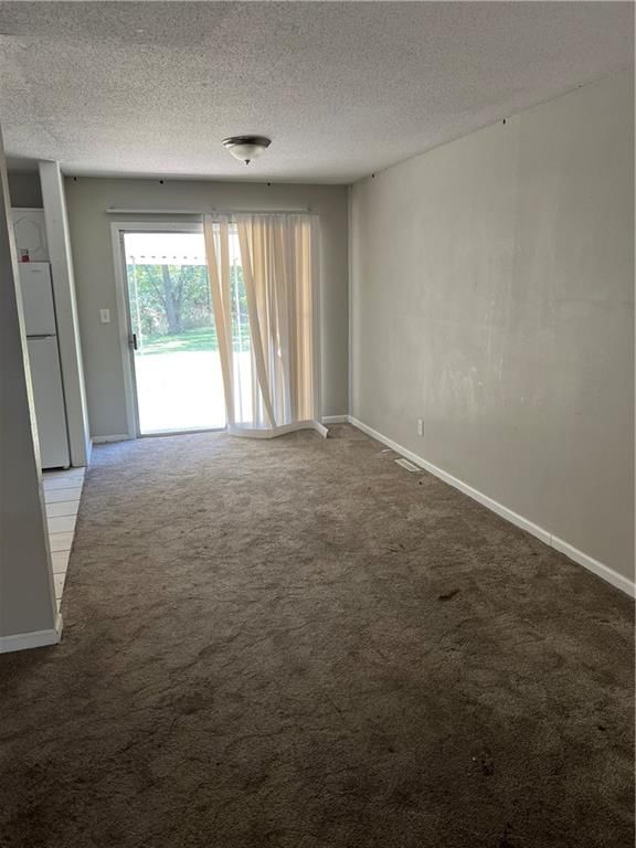 12018 Belmont Avenue — photo 4