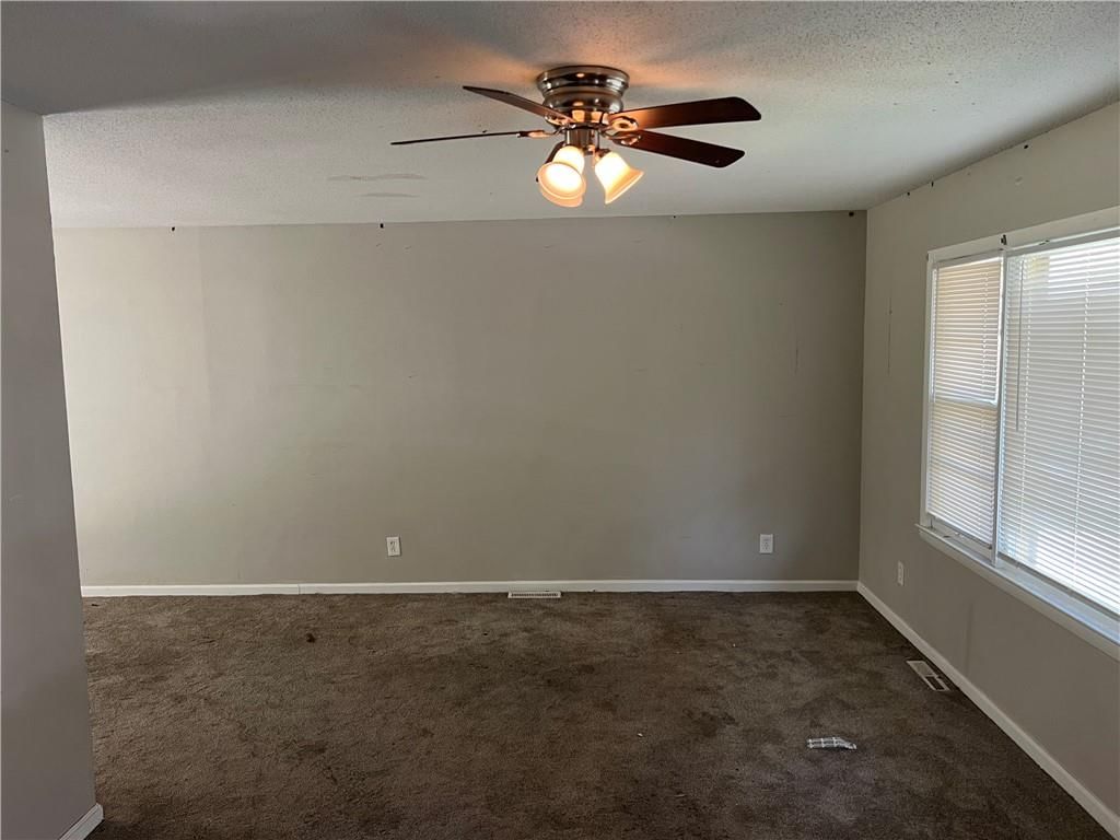 12018 Belmont Avenue — photo 5