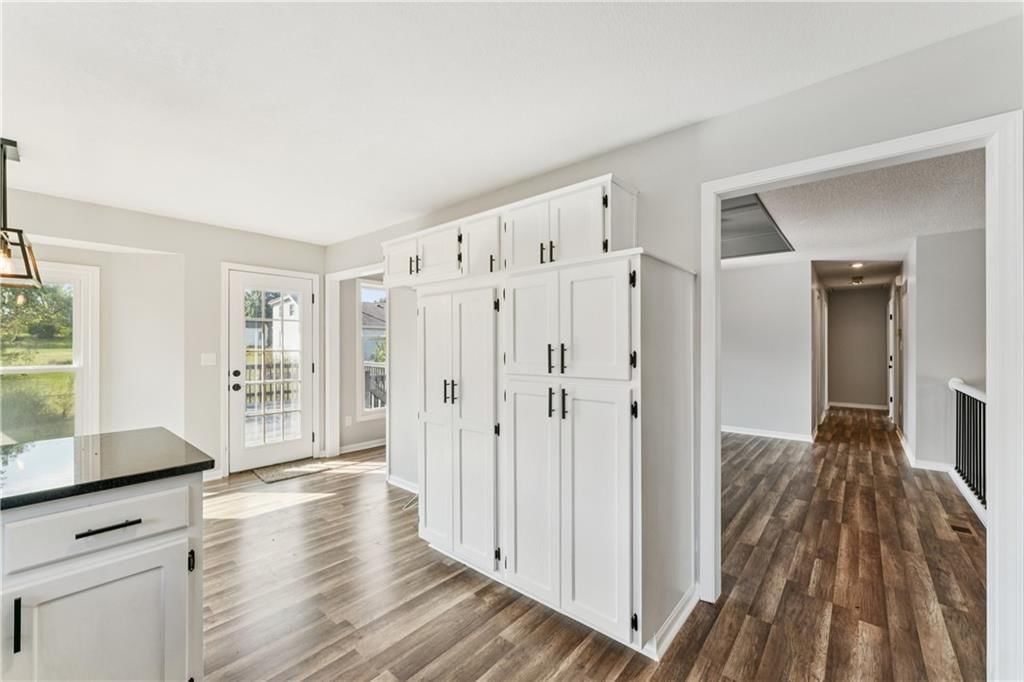 949 SW Daney Drive — photo 15