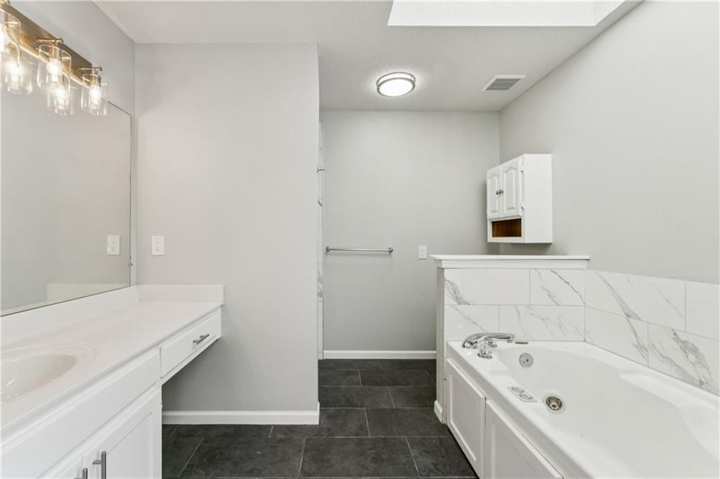 949 SW Daney Drive — photo 20