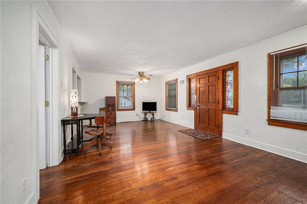 9026 Haskins Street — photo 4
