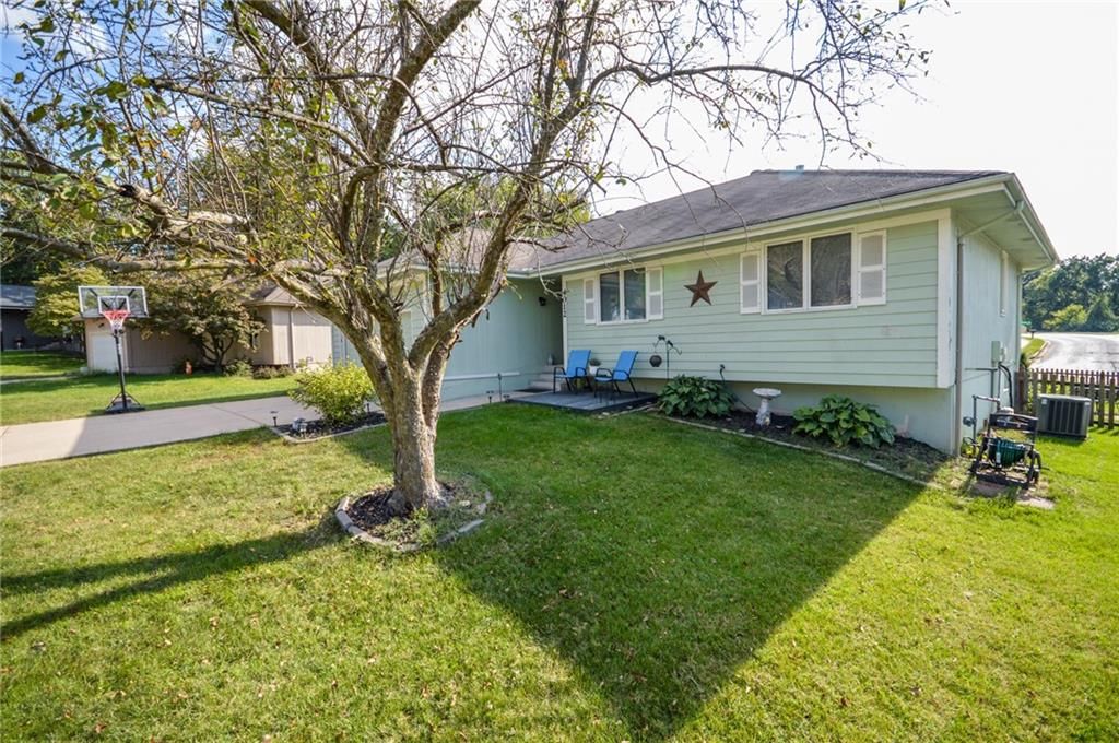 4012 NW Delwood Court — photo 3