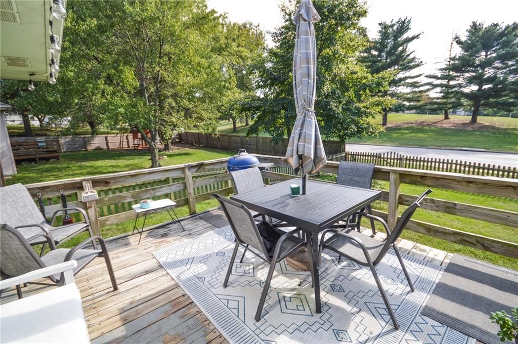 4012 NW Delwood Court — photo 8