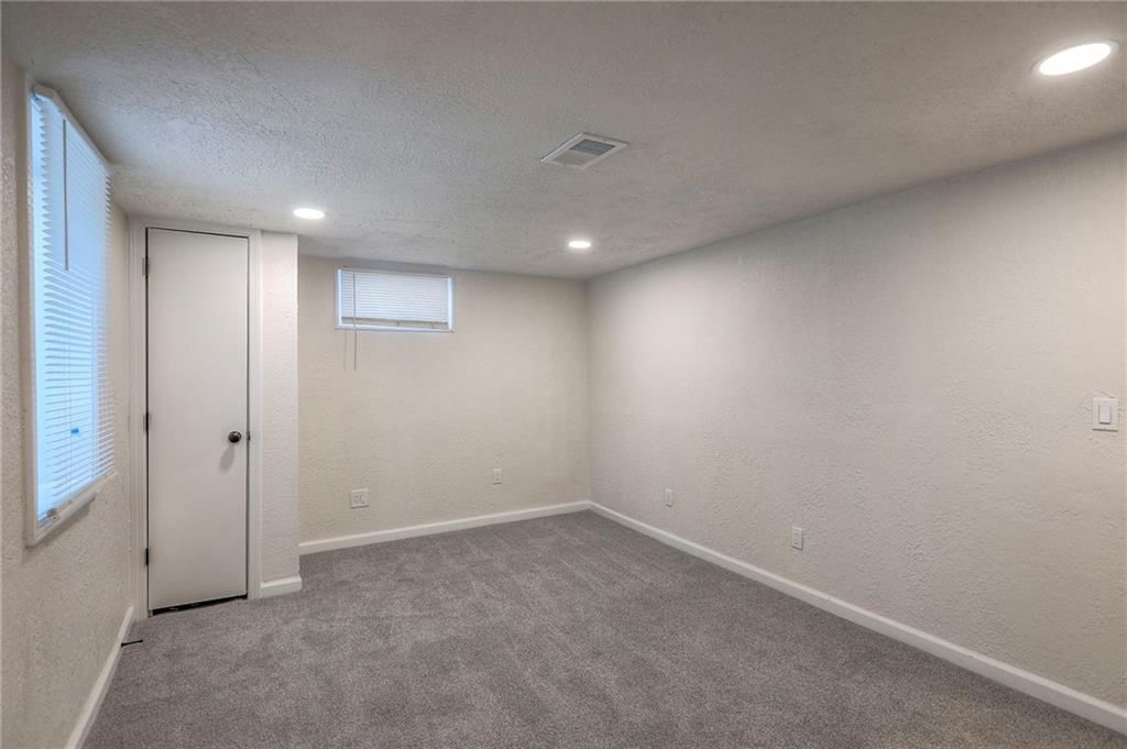 1124 NE Davidson Court — photo 28