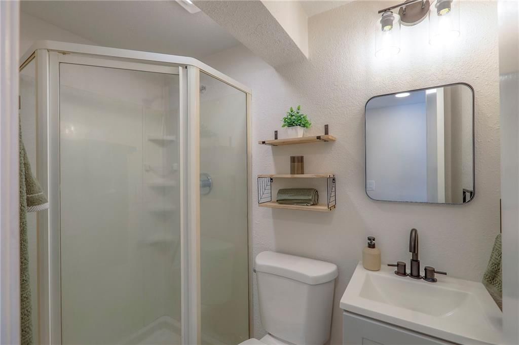 1124 NE Davidson Court — photo 30