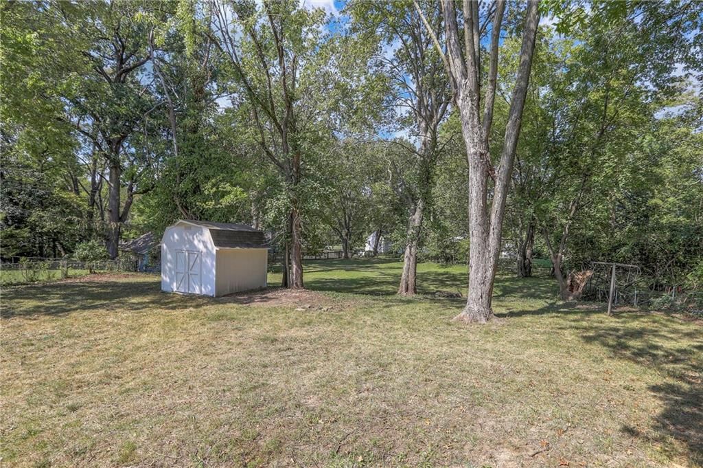 1124 NE Davidson Court — photo 36