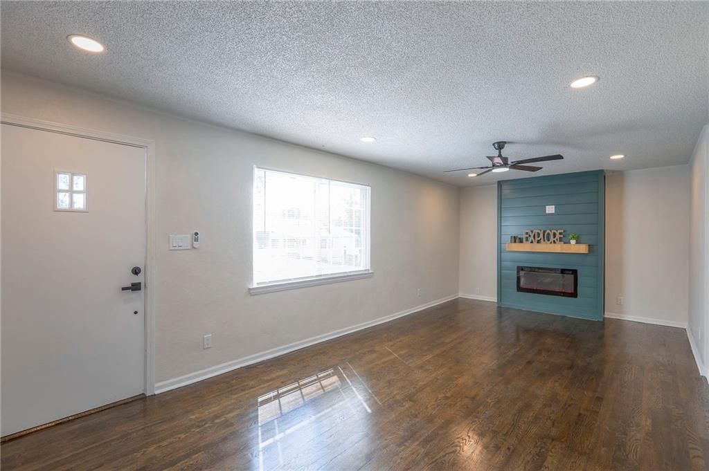 1124 NE Davidson Court — photo 5