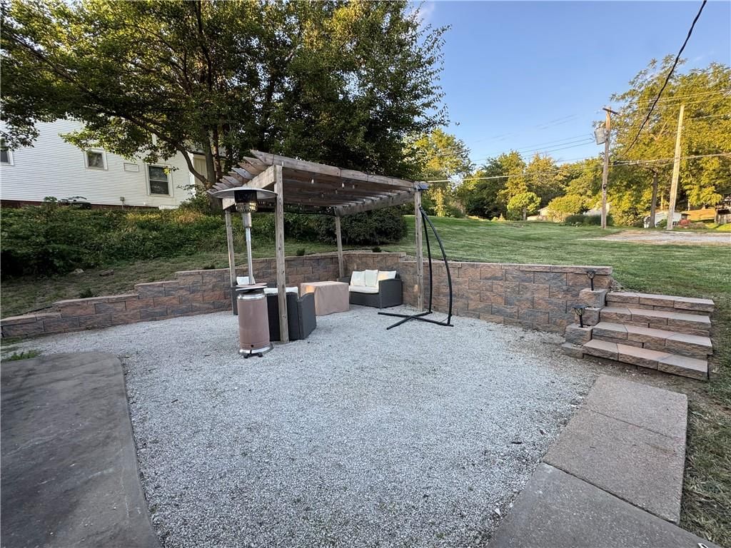 502 Nebraska Street — photo 4