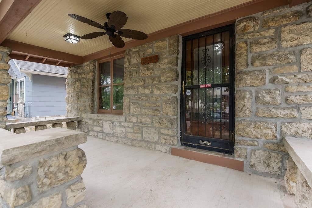 4222 Bell Street — photo 22
