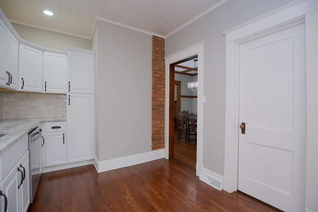 4222 Bell Street — photo 32