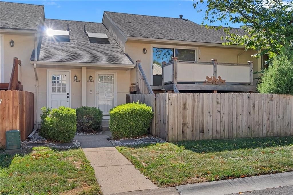 10909 GILLETTE Street, Overland Park, KS