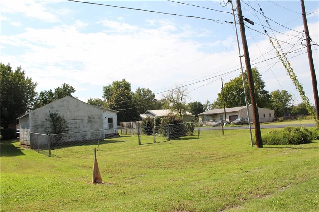 1328 W Martin Street — photo 29