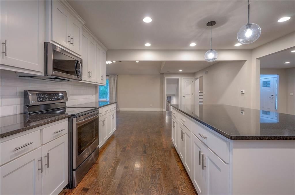 14129 S Locust Street — photo 21