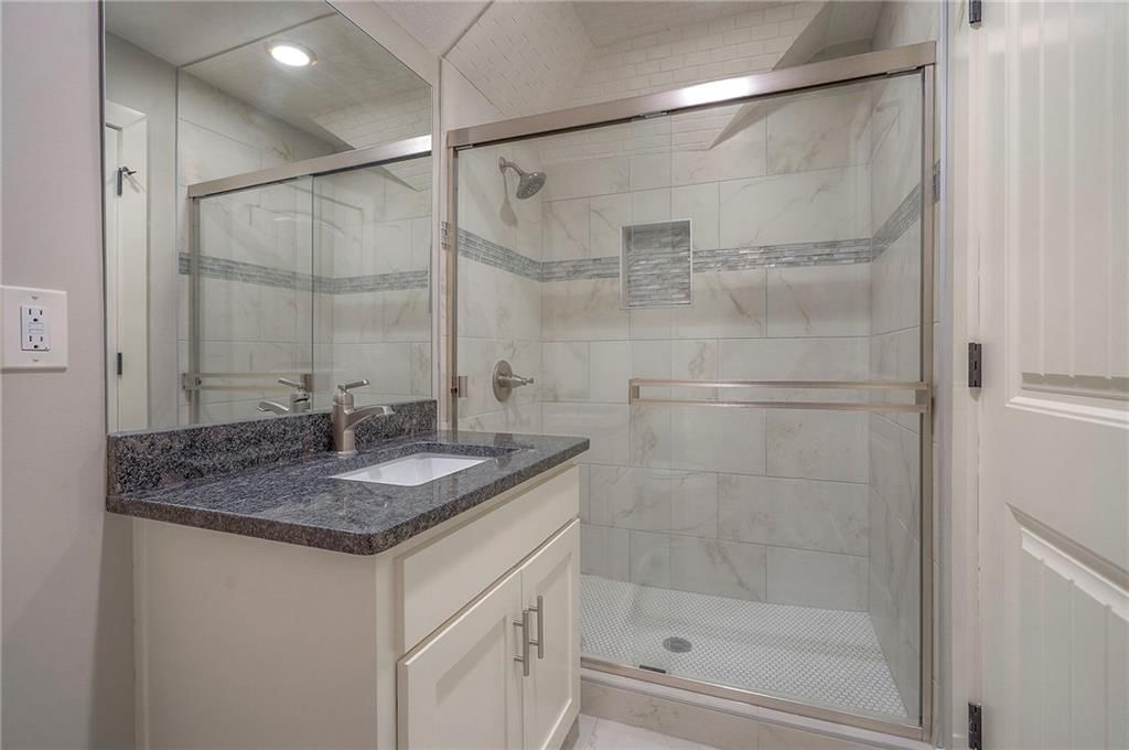 14129 S Locust Street — photo 47