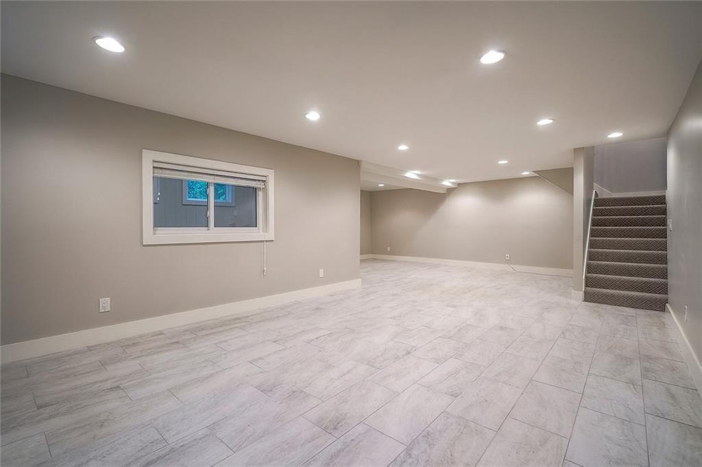 14129 S Locust Street — photo 64