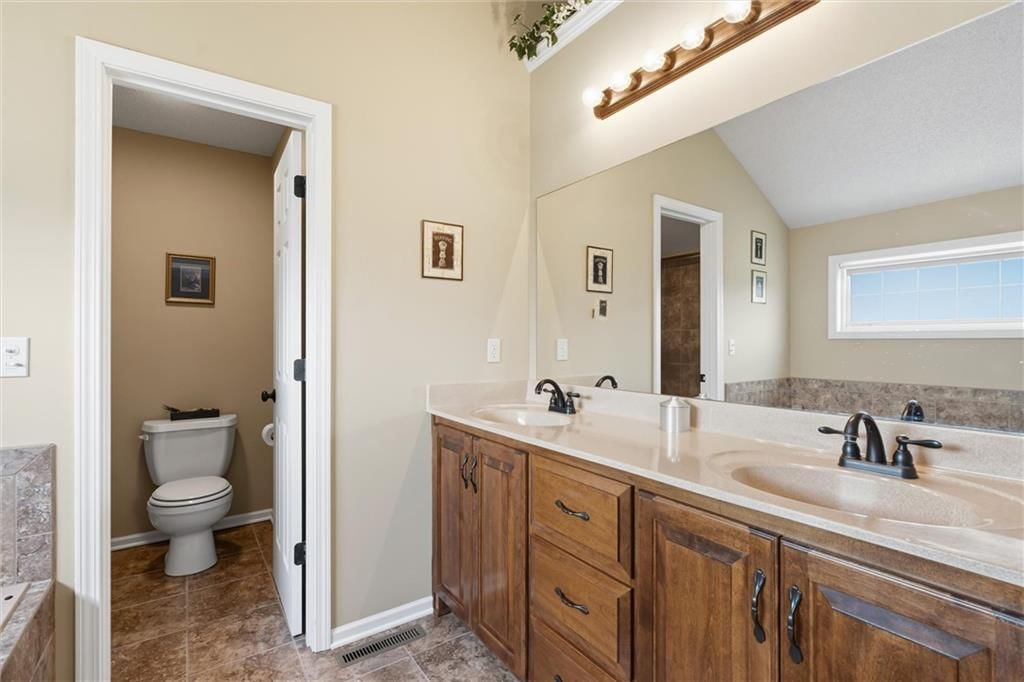 21066 S Skyview Lane — photo 18