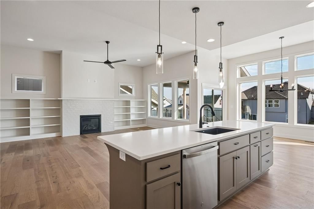 2157 Black Walnut Drive — photo 9