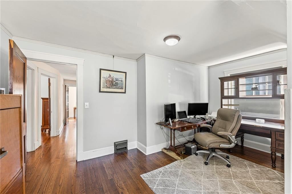 129 W 61st Terrace — photo 27