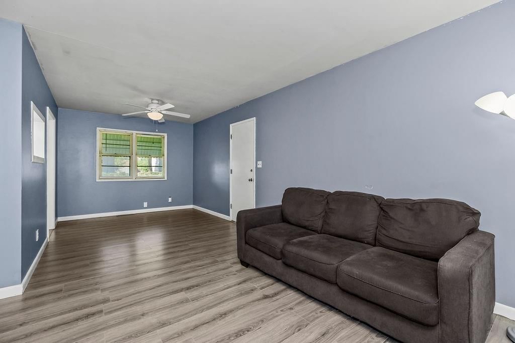 524 N 80th Terrace — photo 7