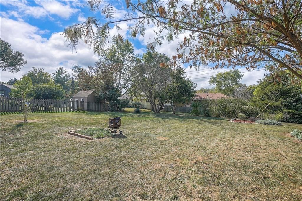 12506 Monroe Avenue — photo 33
