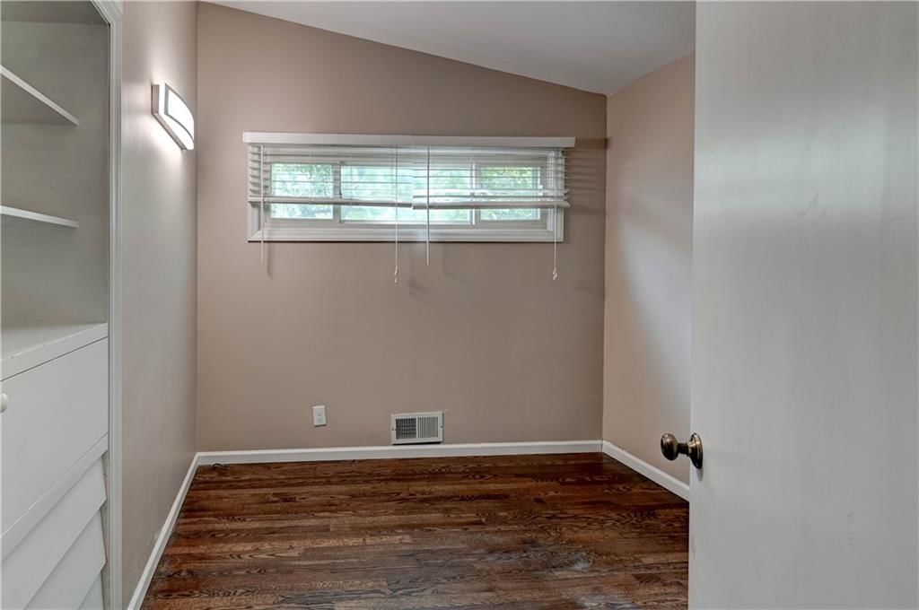 2400 NE SHADY LANE Drive — photo 28