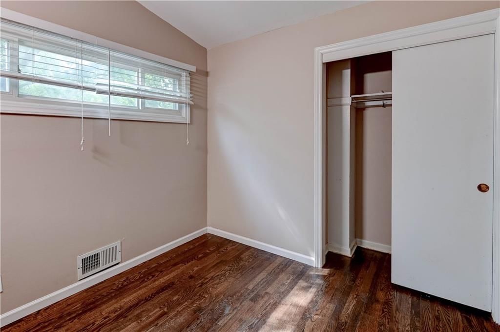 2400 NE SHADY LANE Drive — photo 29