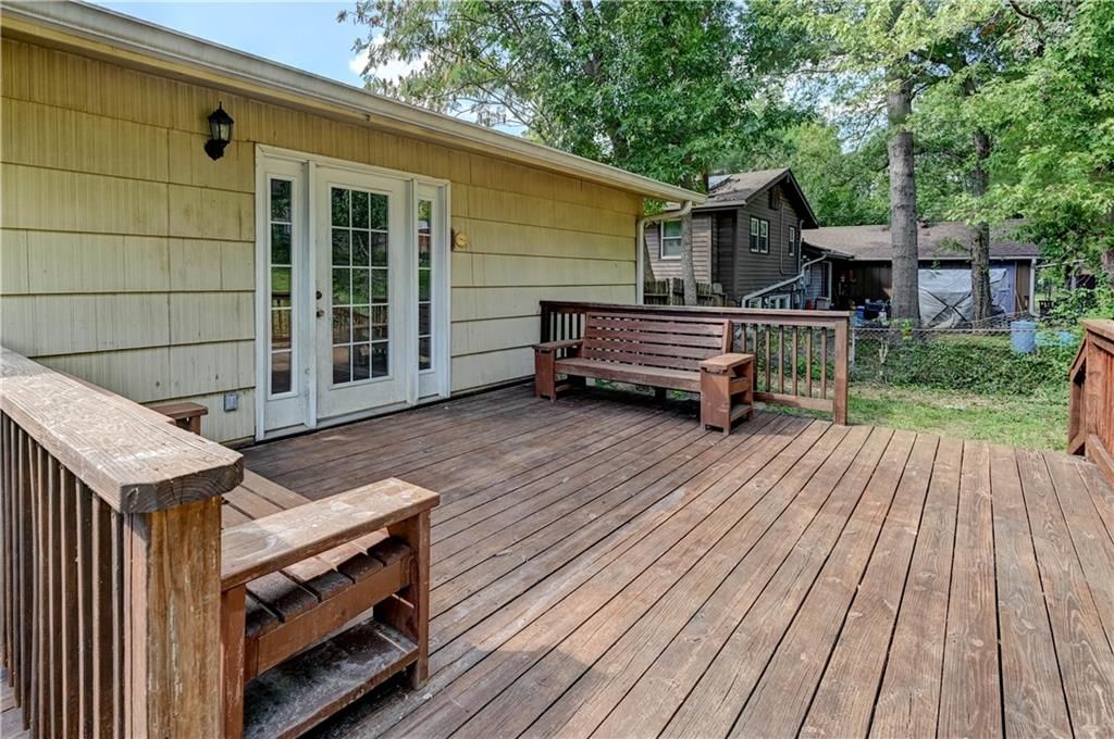 2400 NE SHADY LANE Drive — photo 48