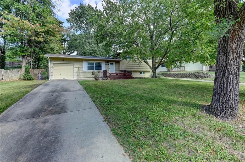 2400 NE SHADY LANE Drive — photo 54