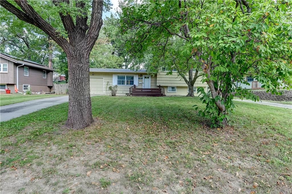2400 NE SHADY LANE Drive — photo 56
