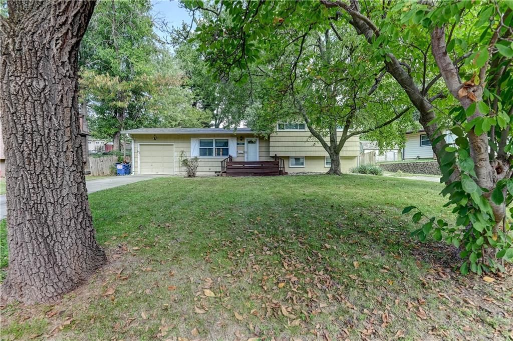 2400 NE SHADY LANE Drive — photo 57
