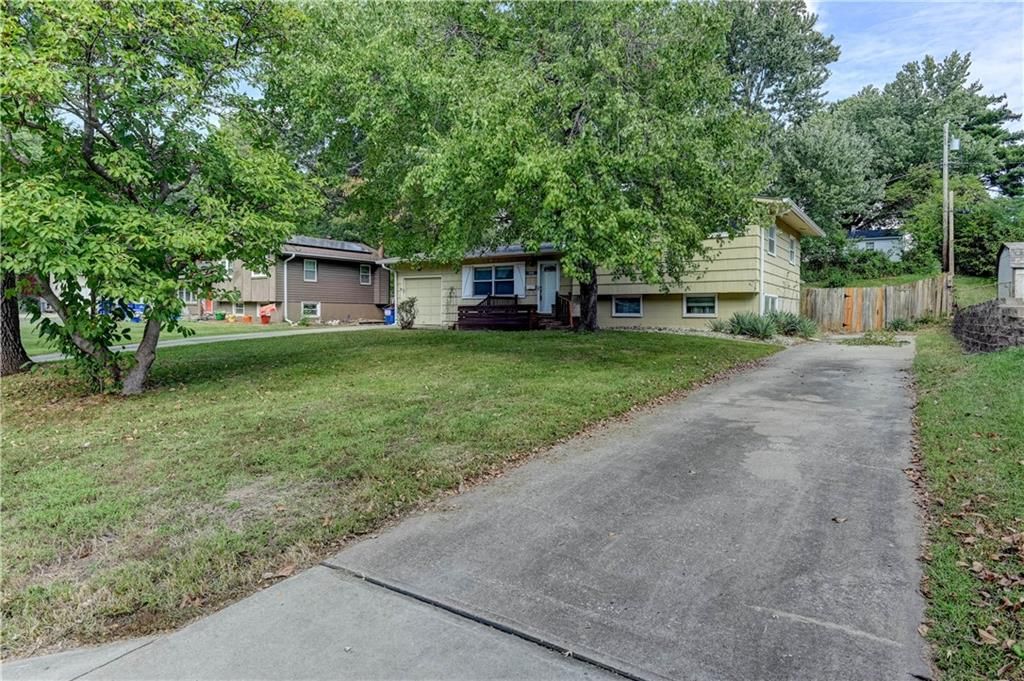 2400 NE SHADY LANE Drive — photo 58